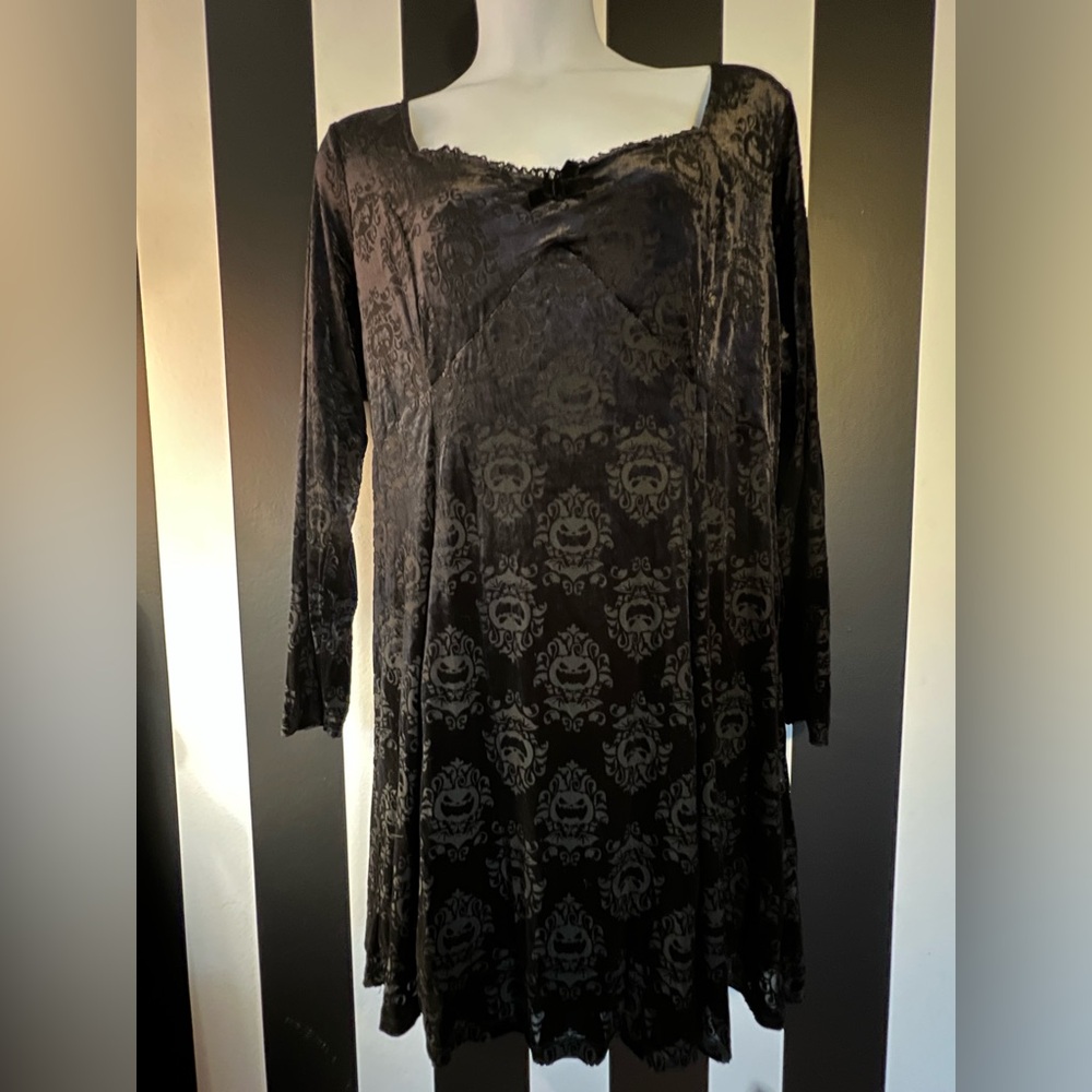 Social Collision Pumpkin Bats Damask Velvet Dress Plus Size; Size 3X; 18/20
